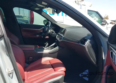 2022 BMW 430I Gran Coupe z USA, uszkodzony, nr VIN WBA63AV02NFM78258